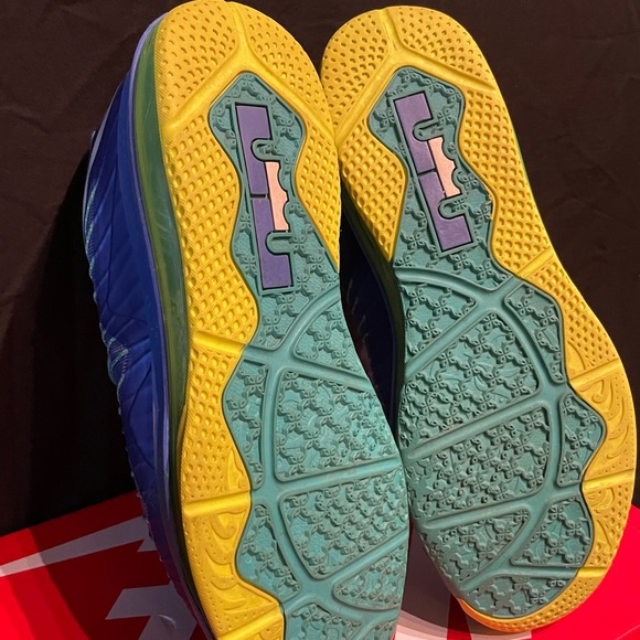 11sz Air Max Lebron 10 Low “Sprite” - Picture 3 of 3